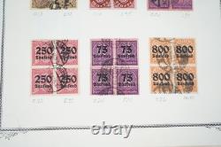 Collection d'Allemagne de plus de 600 timbres usagés avec oblitérations de villes et de chemins de fer sur pages d'album