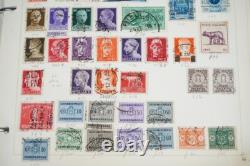 Collection d'Europe de plus de 3900 timbres neufs et usagés rangés dans un album sur des pages