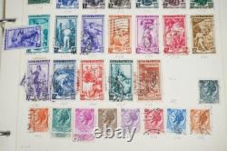 Collection d'Europe de plus de 3900 timbres neufs et usagés rangés dans un album sur des pages
