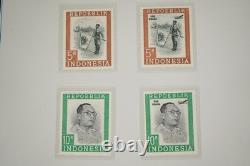 Collection d'Indonésie de 140 timbres et 4 feuillets dans un album spécialisé et pages d'album