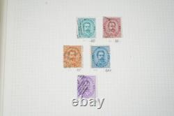 Collection d'Italie de plus de 1400 timbres neufs et utilisés dans un album sur pages quadrillées