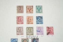 Collection d'Italie de plus de 1400 timbres neufs et utilisés dans un album sur pages quadrillées
