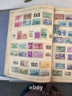 Collection d’album de timbres vintage Regent World, certains timbres rares de collection
