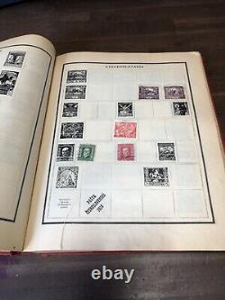 Collection d'albums de timbres du monde entier vintages