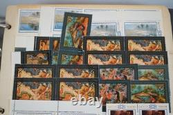 Collection de 2 600+ timbres de Russie neufs et utilisés stockés dans un album Monarch