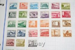 Collection de Hongrie de plus de 3 000 timbres neufs et utilisés stockés dans un album bleu