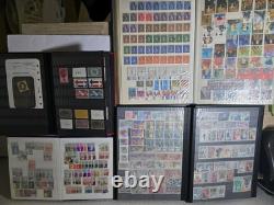 Collection de Livre de Timbres Chargé de 14 Timbres Joystamp Worldwide