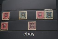 Collection de Pologne de plus de 4500 timbres neufs et utilisés stockés dans un album sur des pages de stock