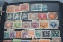 Collection de Pologne de plus de 4500 timbres neufs et utilisés stockés dans un album sur des pages de stock