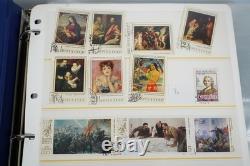 Collection de Russie de 250+ timbres et feuillets-souvenirs neufs et utilisés rangés dans un album bleu