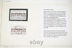 Collection de Suède de plusieurs centaines de timbres neufs, FDC et livrets dans un album