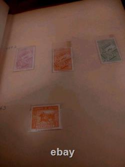 Collection de Timbres Boutique Mondiale dans un Album Vintage Plus Fait Main. Véritable Bijou
