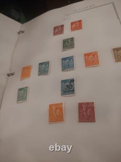 Collection de Timbres Boutiques Mondiale dans un Album des Années 1900 Fwd. Unique et HCV$$