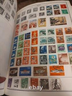 Collection de Timbres Exceptionnelle du Monde Entier dans l'Album Parfait HE Harris Statesman WOW