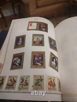 Collection de Timbres Exceptionnelle du Monde Entier dans l'Album Parfait HE Harris Statesman WOW