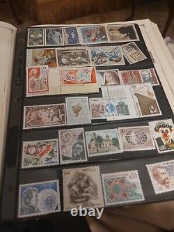 Collection de Timbres Mondiale dans l'Album International Scott de 1943. Beaucoup de Trésors