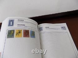 Collection de Timbres de la Monnaie Mondiale dans 2 albums Sg Strand