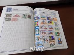 Collection de Timbres de la Monnaie Mondiale dans 2 albums Sg Strand