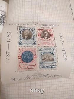 Collection de Timbres du Monde dans un Album Mondial Parfait de 1935 par Grossett & Dunlap