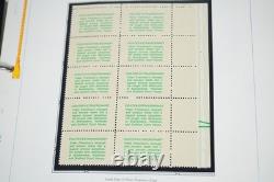 Collection de blocs de planche neufs de diverses tailles de 150 timbres américains 1975-1979 stockée dans un album