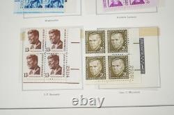 Collection de blocs de plaques de 280 + timbres neufs des États-Unis 1967-1978 dans un album Minkus