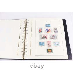 Collection de nouveaux timbres français de 1970 à 1979 dans un album Leuchtturm