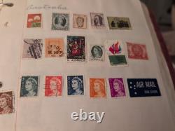 Collection de timbres ENORME à l'échelle mondiale. Regardez juste quelques-uns des articles que vous recevrez.
