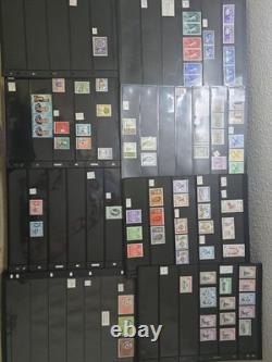 Collection de timbres Joystamp Beautiful WithW Mint NH et feuilles-souvenirs dans un album à 3 anneaux