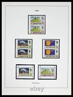 Collection de timbres Lot 39273 MNH des îles Anglo-Normandes 1941-1982 dans 3 albums Lindner