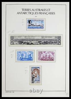 Collection de timbres Lot 39371 TAAF 1948-1999 dans un album Leuchtturm