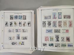 Collection de timbres MD WW dans une grande boîte prioritaire