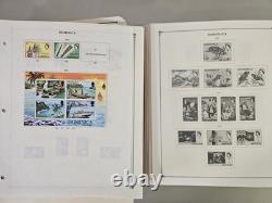 Collection de timbres MD WW dans une grande boîte prioritaire