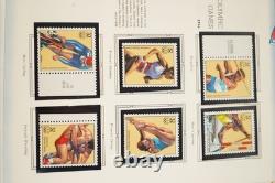 Collection de timbres MNH des États-Unis 1996-2000 de plus de 400 timbres stockés dans un album 300 $ + valeur faciale