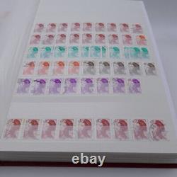 Collection de timbres Marianne de France dans 2 albums