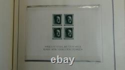 Collection de timbres Stampsweis Allemagne dans un album Scott Specialty de 1886 aux années 70 Collection de timbres Stampsweis Allemagne dans un album Scott Specialty de 1886 aux années 70