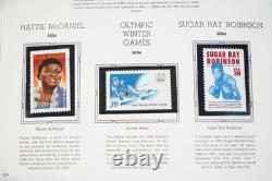 Collection de timbres US 2006-2009 en excellent état de plus de 325 timbres rangés dans un album sur pages. Valeur faciale : 350 $+.