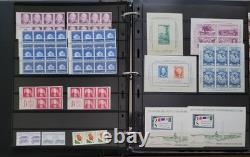 Collection de timbres US MNH - Feuilles, Blocs et Plus 30 Pages de Stock dans un Classeur Scott