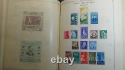 Collection de timbres Ww dans l'album SCOTT Intl Vol III Est 5300 ou très timbres