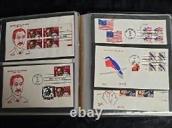 Collection de timbres américains Lot de 40 couvertures peintes à la main signées par Faith dans un album