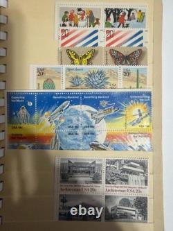 Collection de timbres avec de nombreux articles (voir la description pour plus de détails)