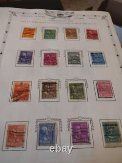 Collection de timbres-boutique des États-Unis dans un album Jefferson de 1960. Beaucoup à voir