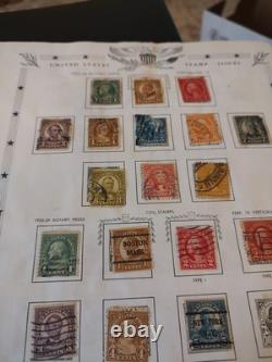 Collection de timbres-boutique des États-Unis dans un album Jefferson de 1960. Beaucoup à voir