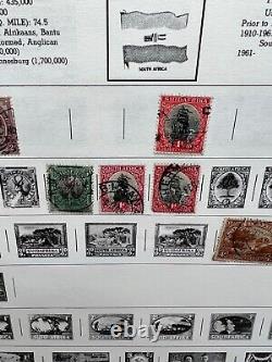 Collection de timbres d'AFRIQUE DU SUD montée sur page avec charnières / 8 timbres charnières utilisés