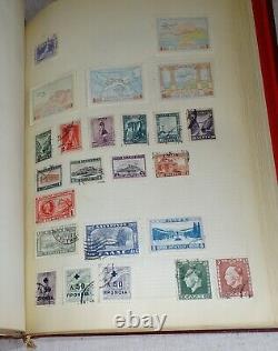 Collection de timbres dans un album (provenant d'une vente de succession) du monde entier, environ 2500 timbres