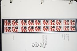 Collection de timbres de 2002-2005 des États-Unis comprenant 47 feuillets en livre dans un album White Ace. Valeur faciale : 250 $ +