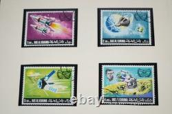 Collection de timbres de Ras Al Khaimah et Saint-Vincent JFK de plus de 110 timbres et 70 feuilles dans un album