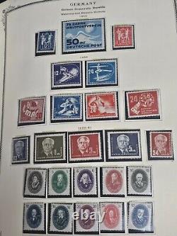 Collection de timbres de la RDA d'Allemagne dans l'album Scott