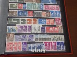 Collection de timbres de la Suède, du début à la période moderne, dans un album de timbres.