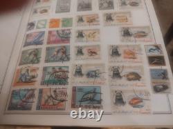 Collection de timbres de voyage H E Harris 1980 à l'échelle mondiale ÉNORME et Précieuse. Haut de gamme