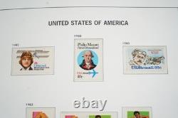 Collection de timbres des États-Unis 1978-1997 de plus de 525 timbres, principalement neufs, dans un album Davo, valeur faciale 260 $+